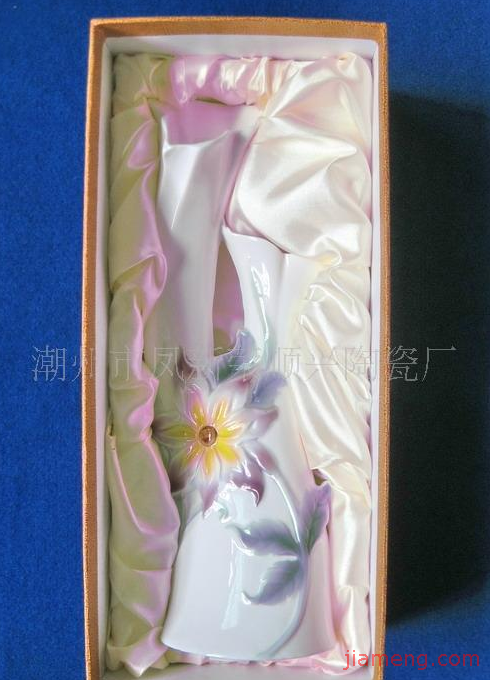 潮州市凤新荣顺兴陶瓷厂加盟连锁a小学v小学中-和为贵小学作文图片